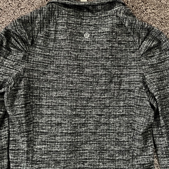 Lululemon 1/4 Zip - Picture 2 of 5